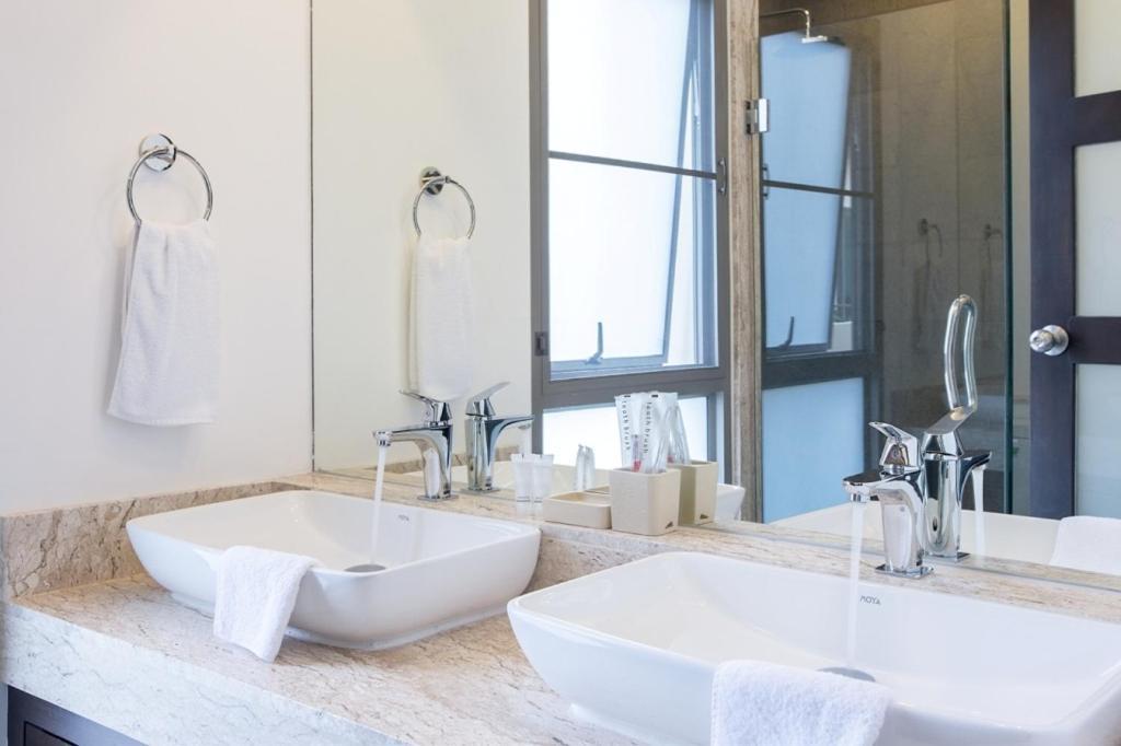 Shanti Villas X Monthstayz Thailand Rawai Ngoại thất bức ảnh